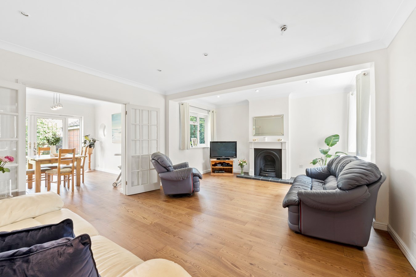 Photos of Crofton Avenue, WaltonOnThames KT12 62254166 PrimeLocation