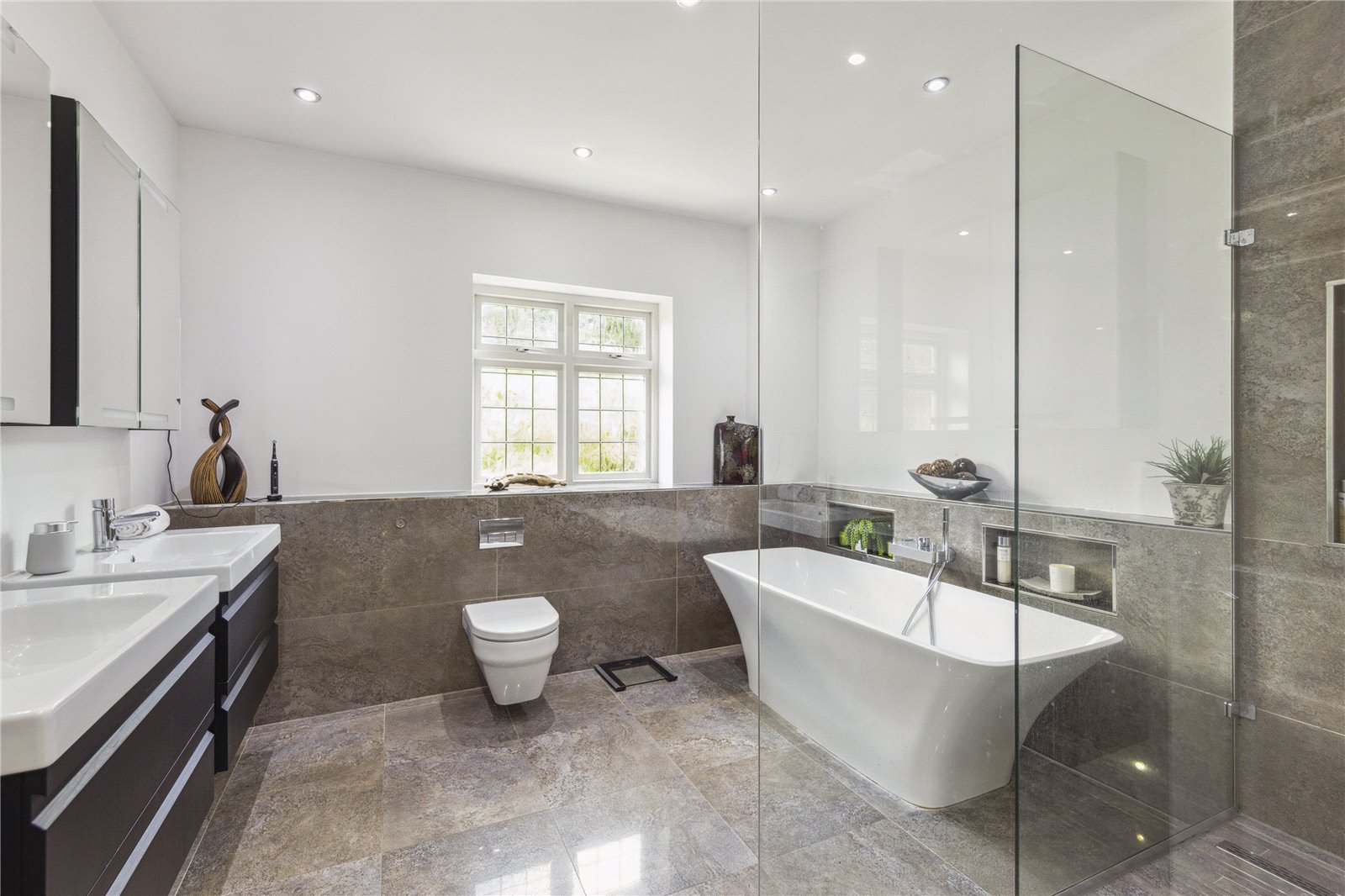 Photos of Steels Lane, Oxshott, Leatherhead, Surrey KT22 62483404