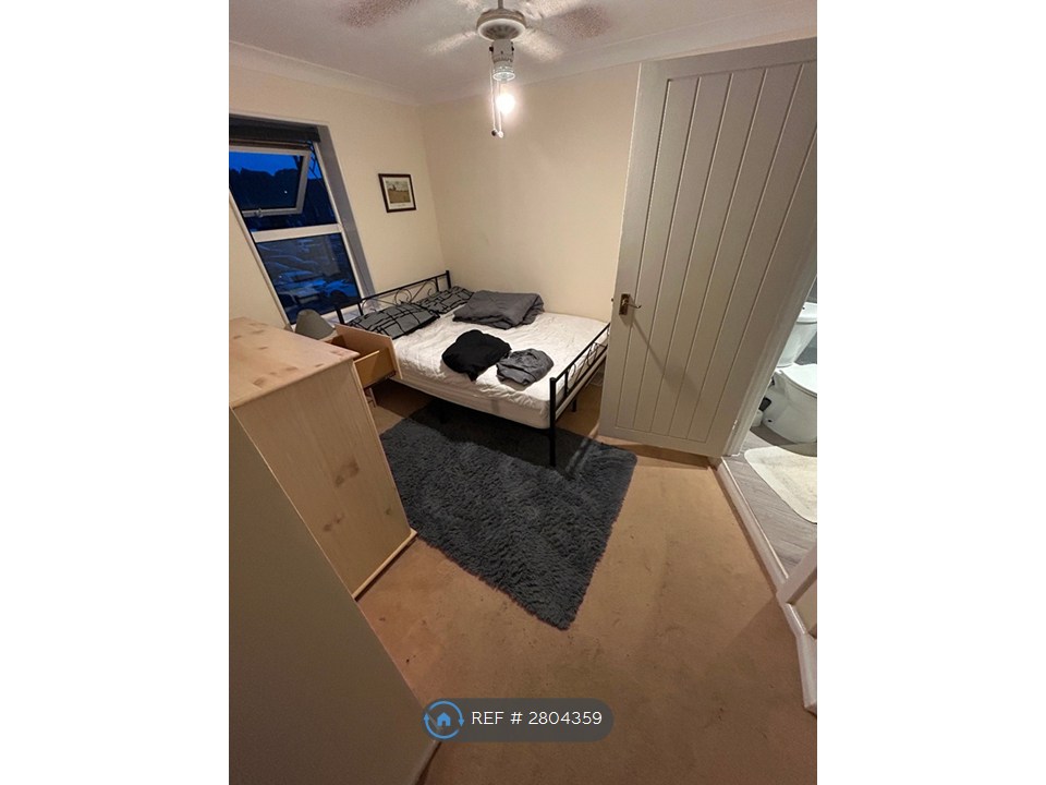 Howerts Close, Warsash, Southampton photo 5