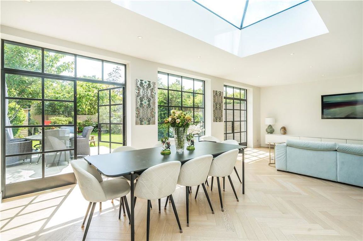 5 bedroom property for sale 0