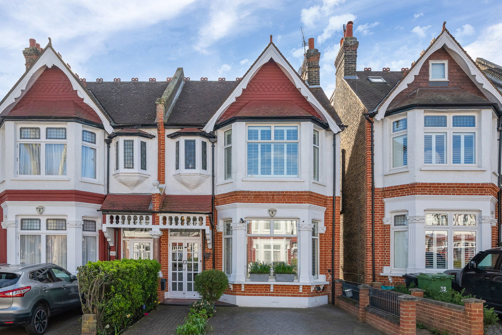 4 bedroom semi-detached house for sale 0