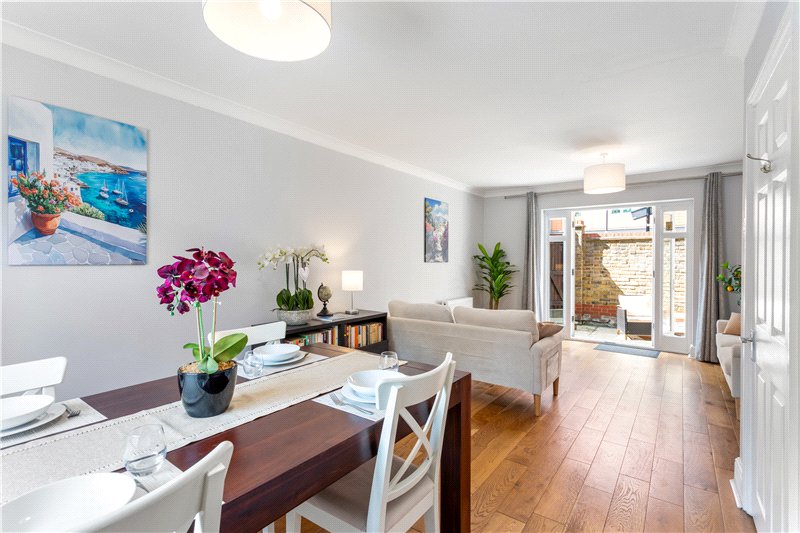 3 bedroom terraced house for sale 0