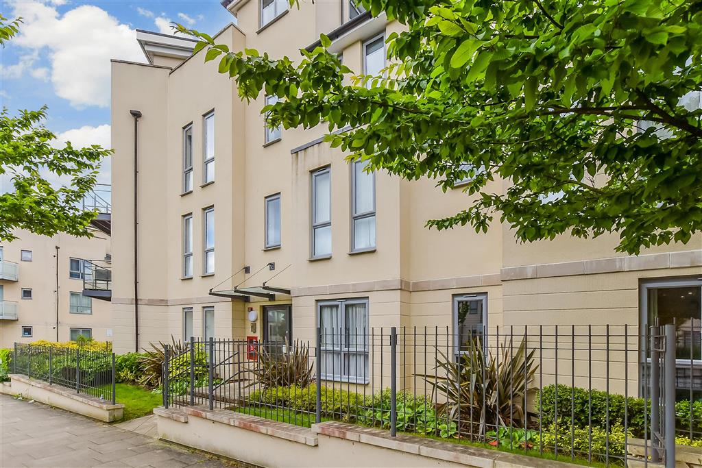 Photos of Springhead Road, Northfleet, Gravesend, Kent DA11 67580898