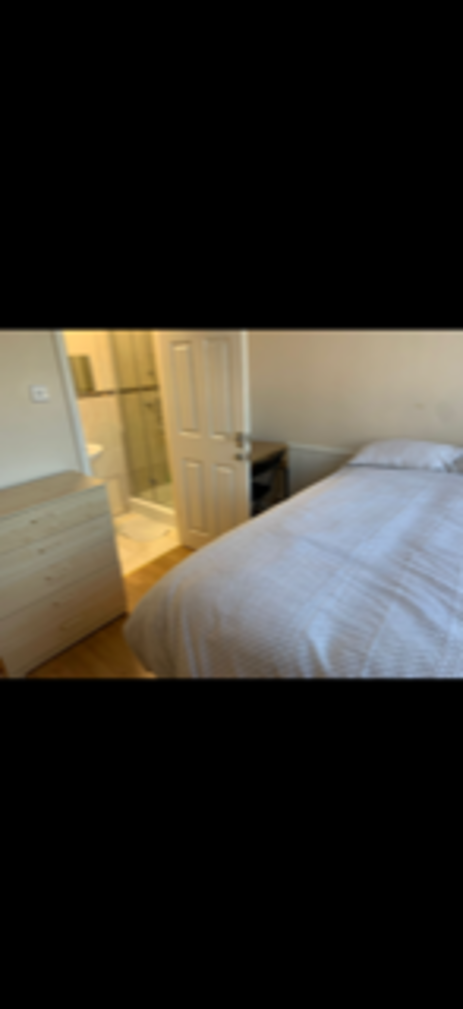138 Chalkhill Road, Wembley photo 4