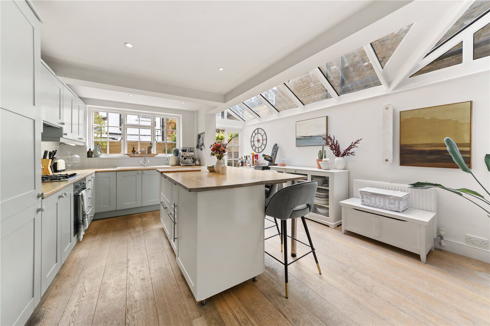 4 bedroom terraced house for sale 0