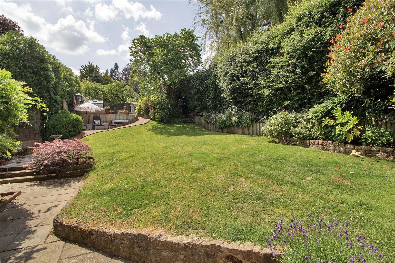 Photos of Saxon Hill, Quebec Avenue, Westerham TN16 65004380