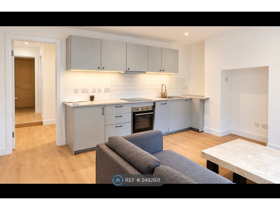 Lower Ground Floor Flat, Meanwood Road, Leeds photo 5