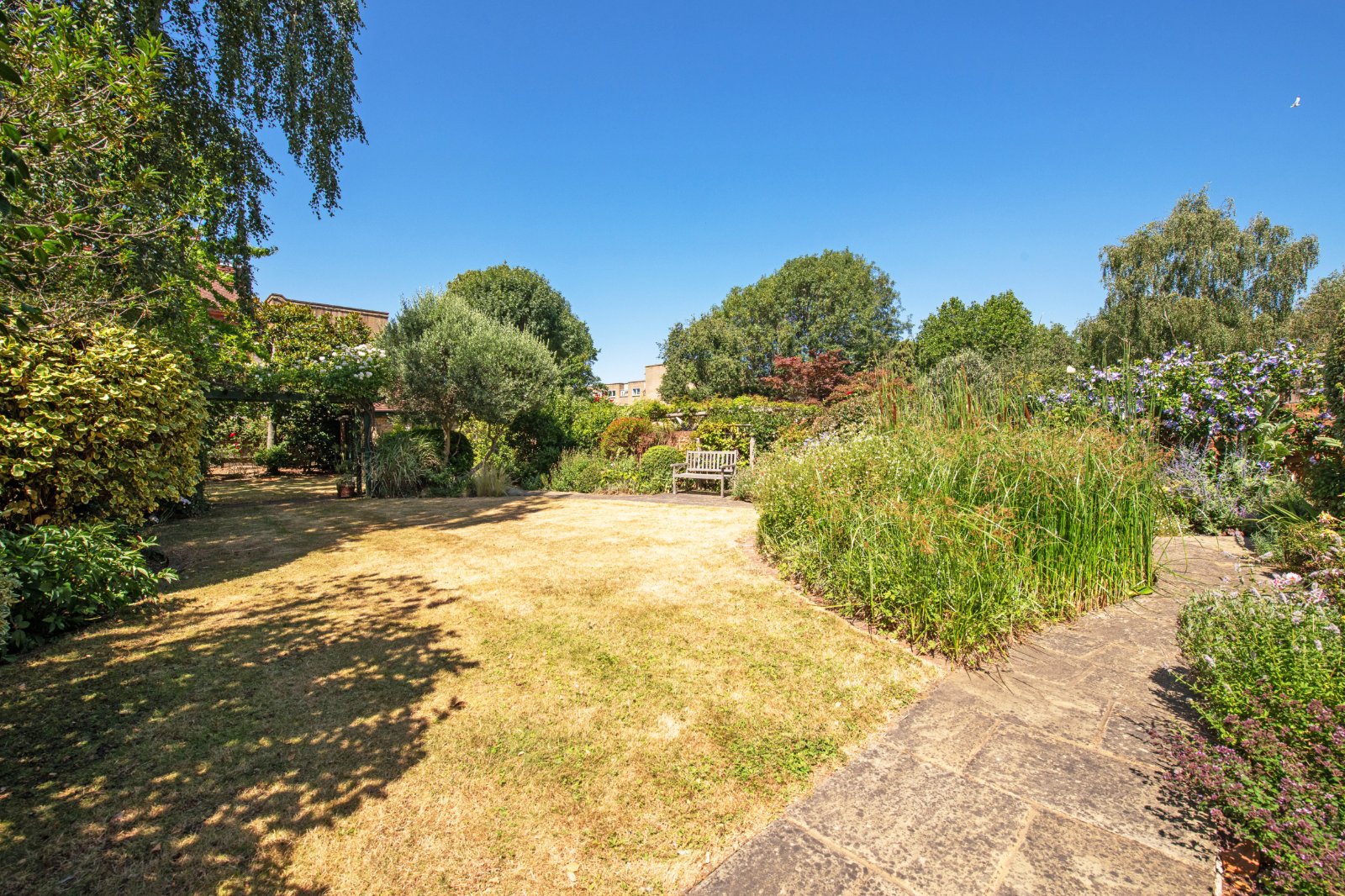 SOLD OFF MARKET, 2, Ravenna Road, London photo 4