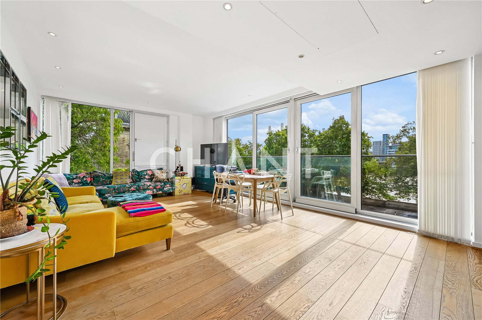 Apartment 91 Cubitt Building, 10, Gatliff Road, London photo 2