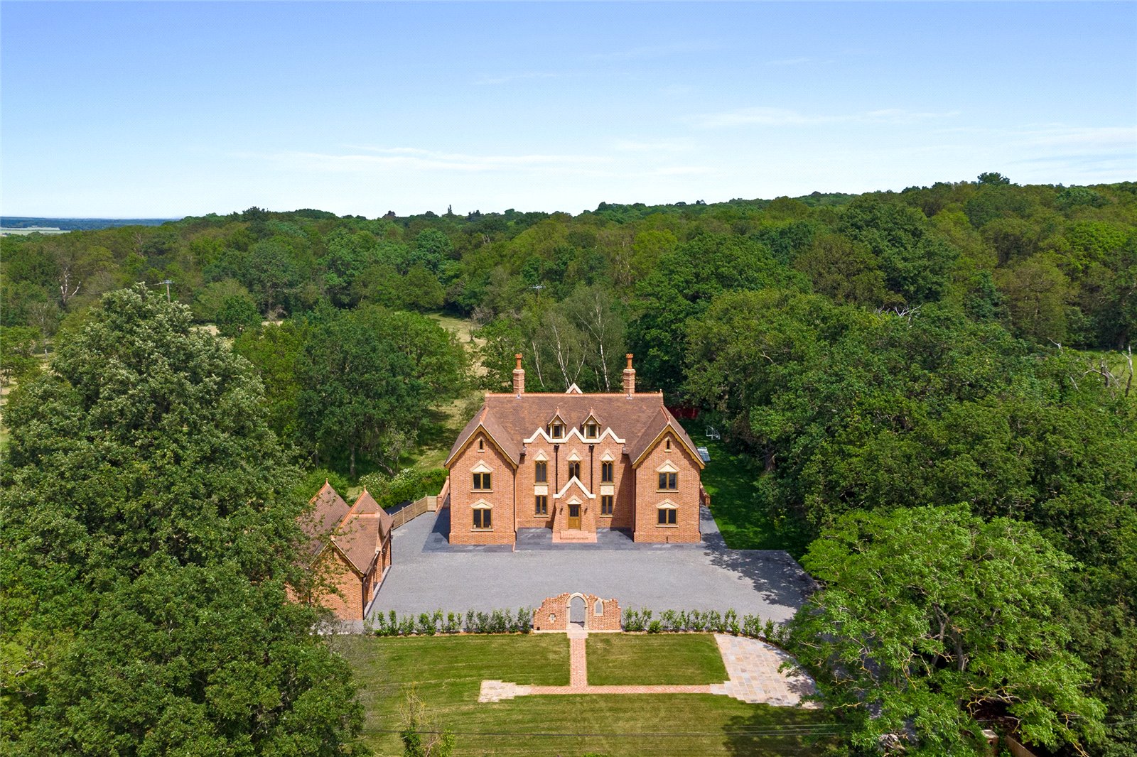 6 bedroom detached house for sale in Graces Lane, Little Baddow