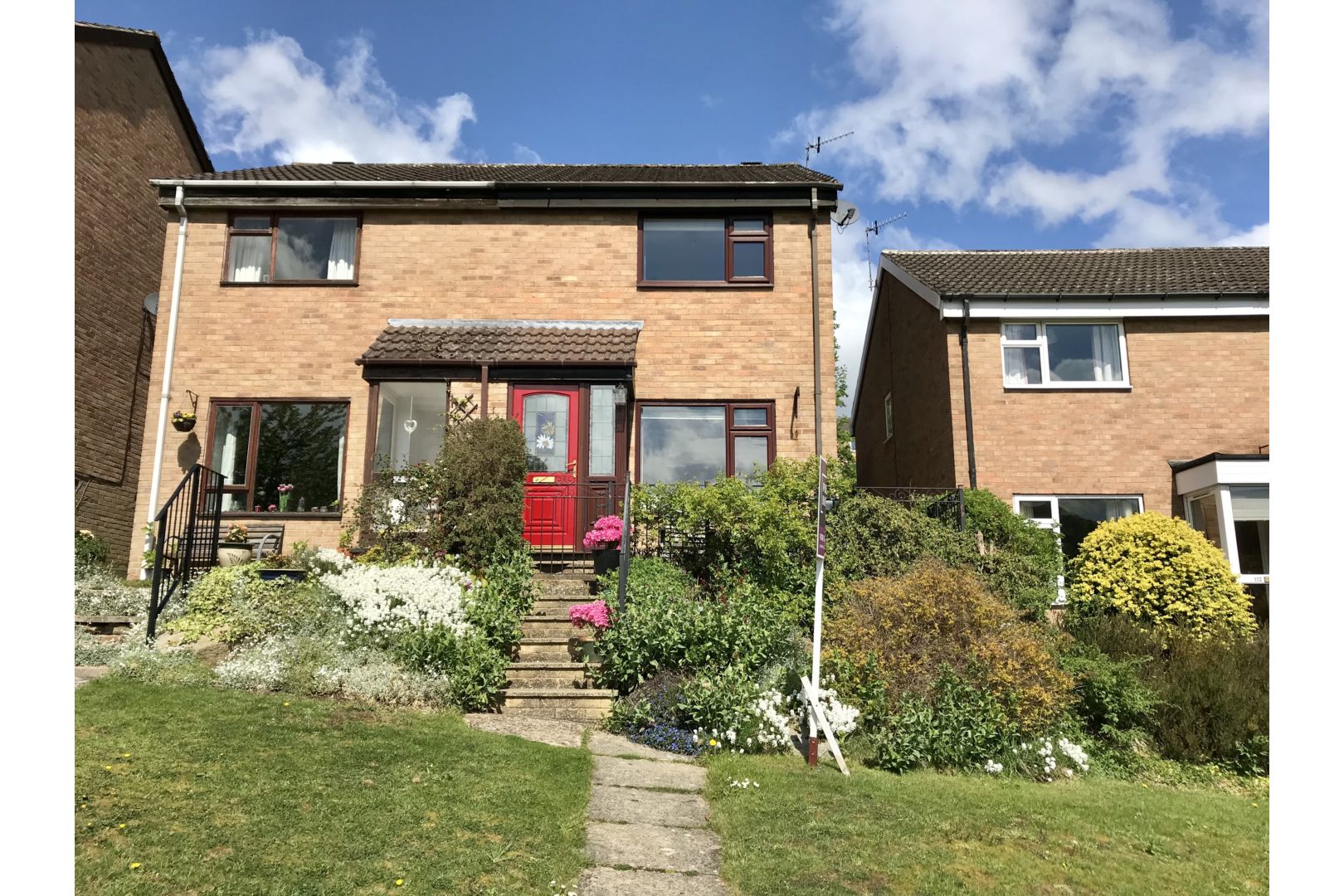 Free property report 114 Roscoe Bank, Sheffield, S6 5PN Chimnie