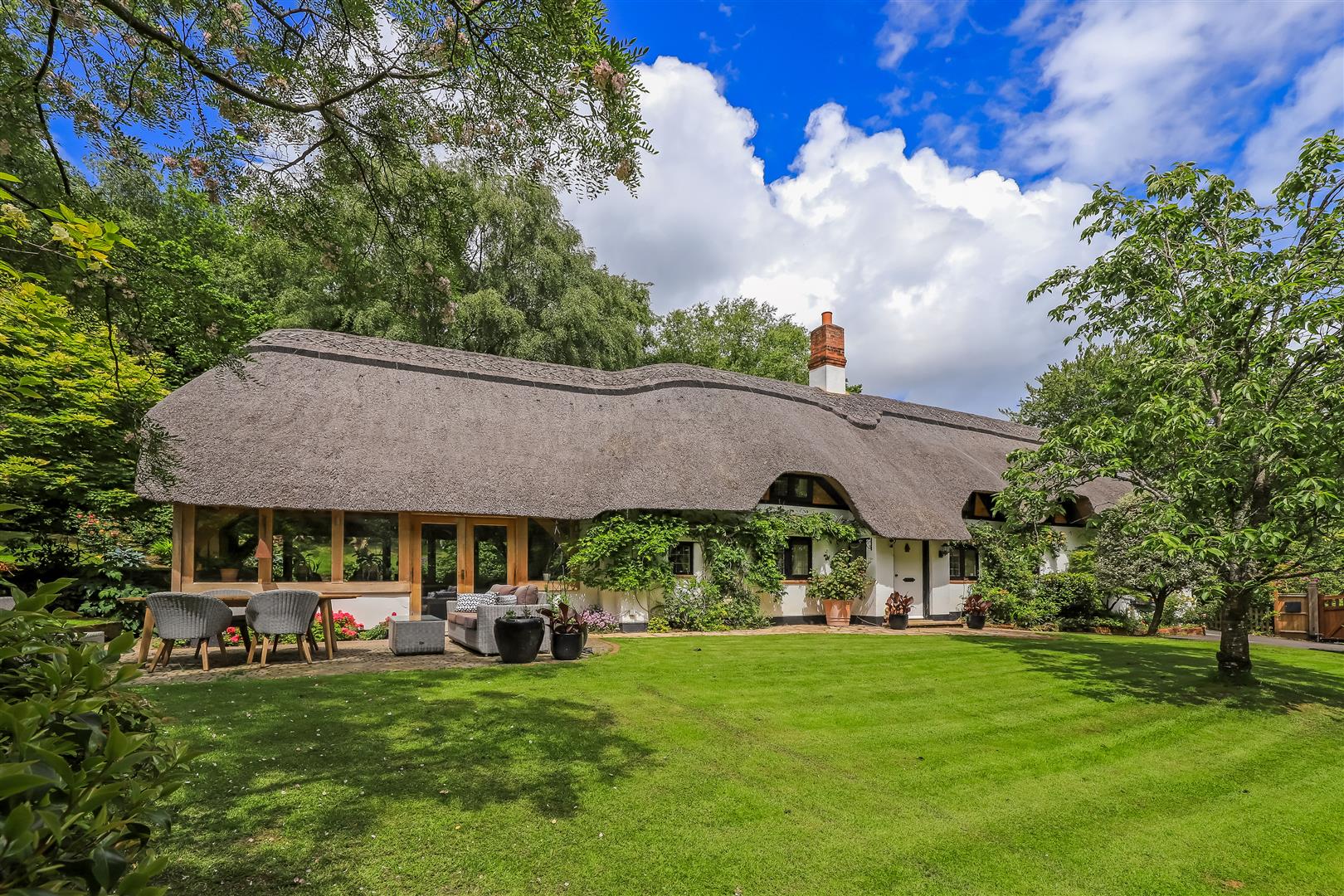 3 bedroom detached house for sale 0