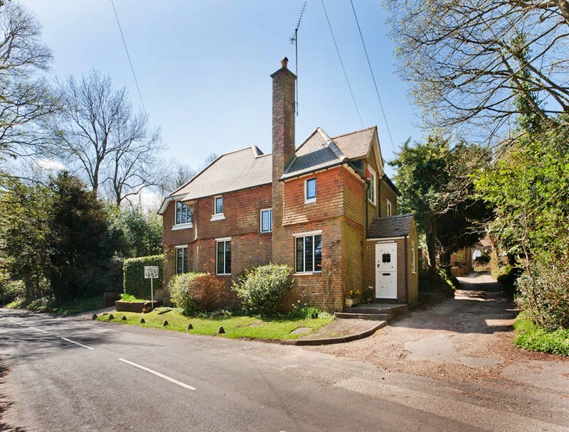 Free property report Upwood Gorse Lodge, Tupwood Lane, Caterham, CR3