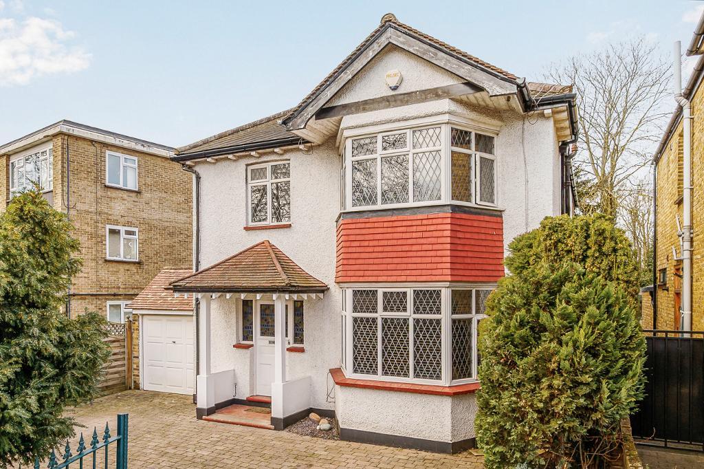 4 bedroom detached house for sale in Hartfield