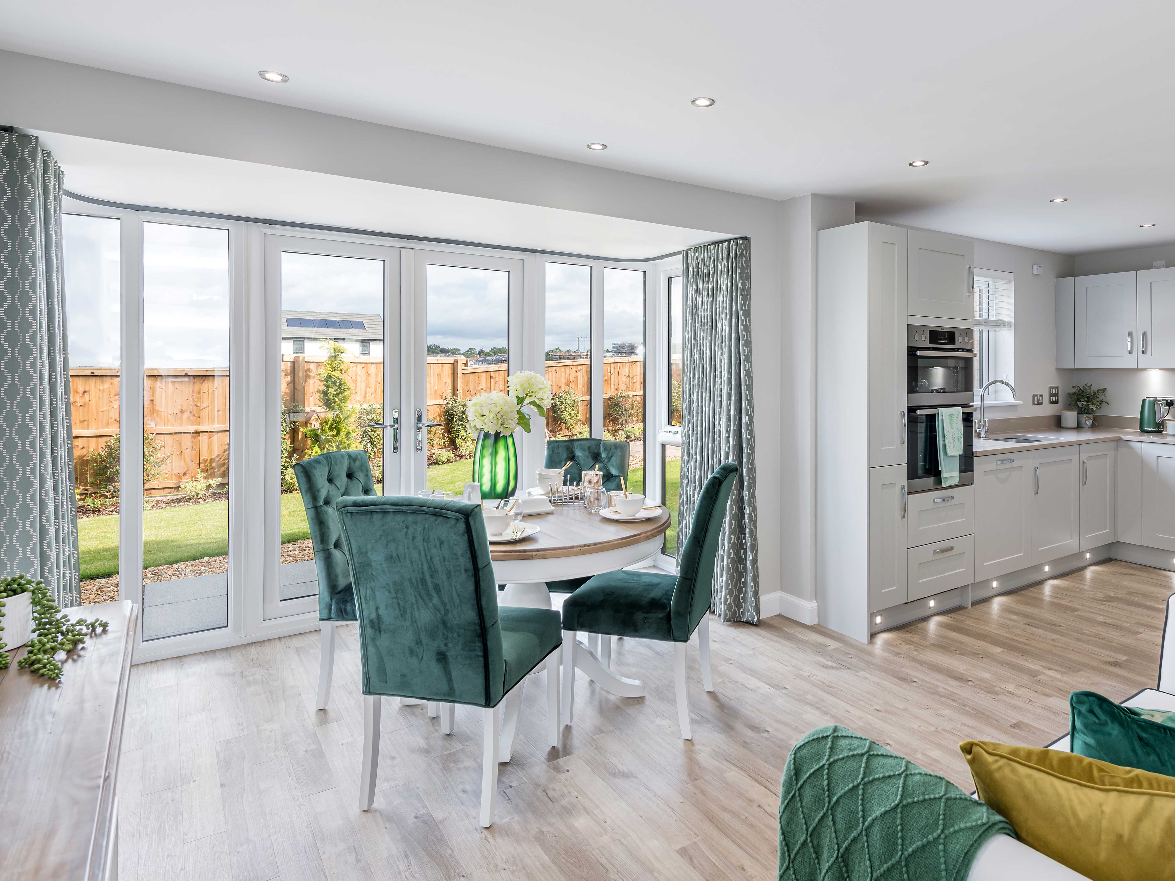 Image Of Kitchen/Dining/Family In 4 Bedroom Glenbervie House Type At Cammo Meadows