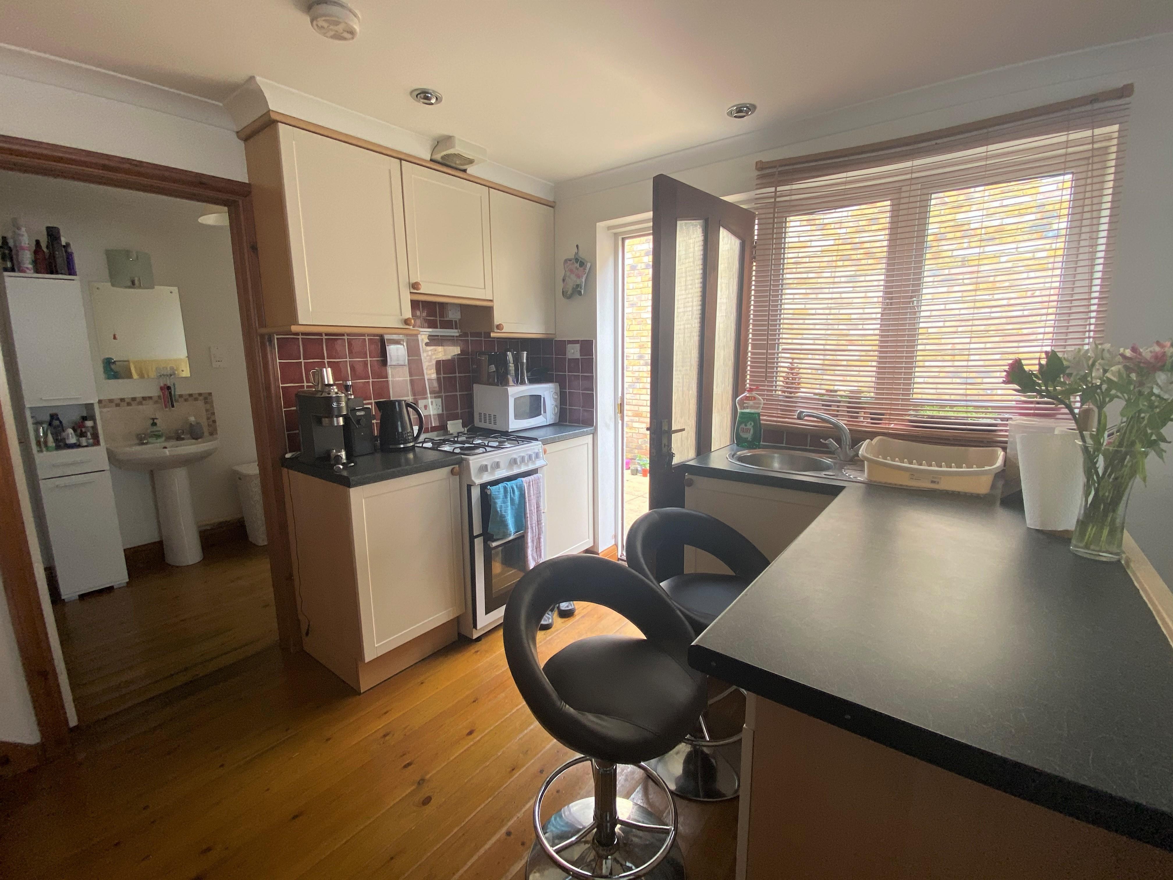 Free property report 3 Goodnestone Road, Sittingbourne, ME10 3AF Chimnie