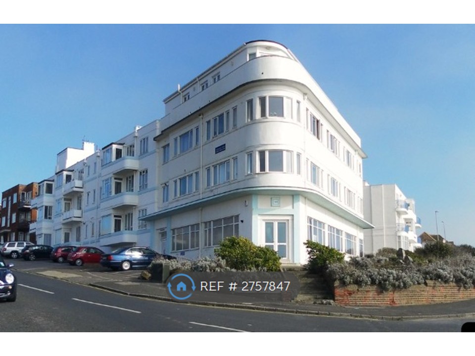 Flat, Curzon House Chichester Drive East, Brighton photo 2