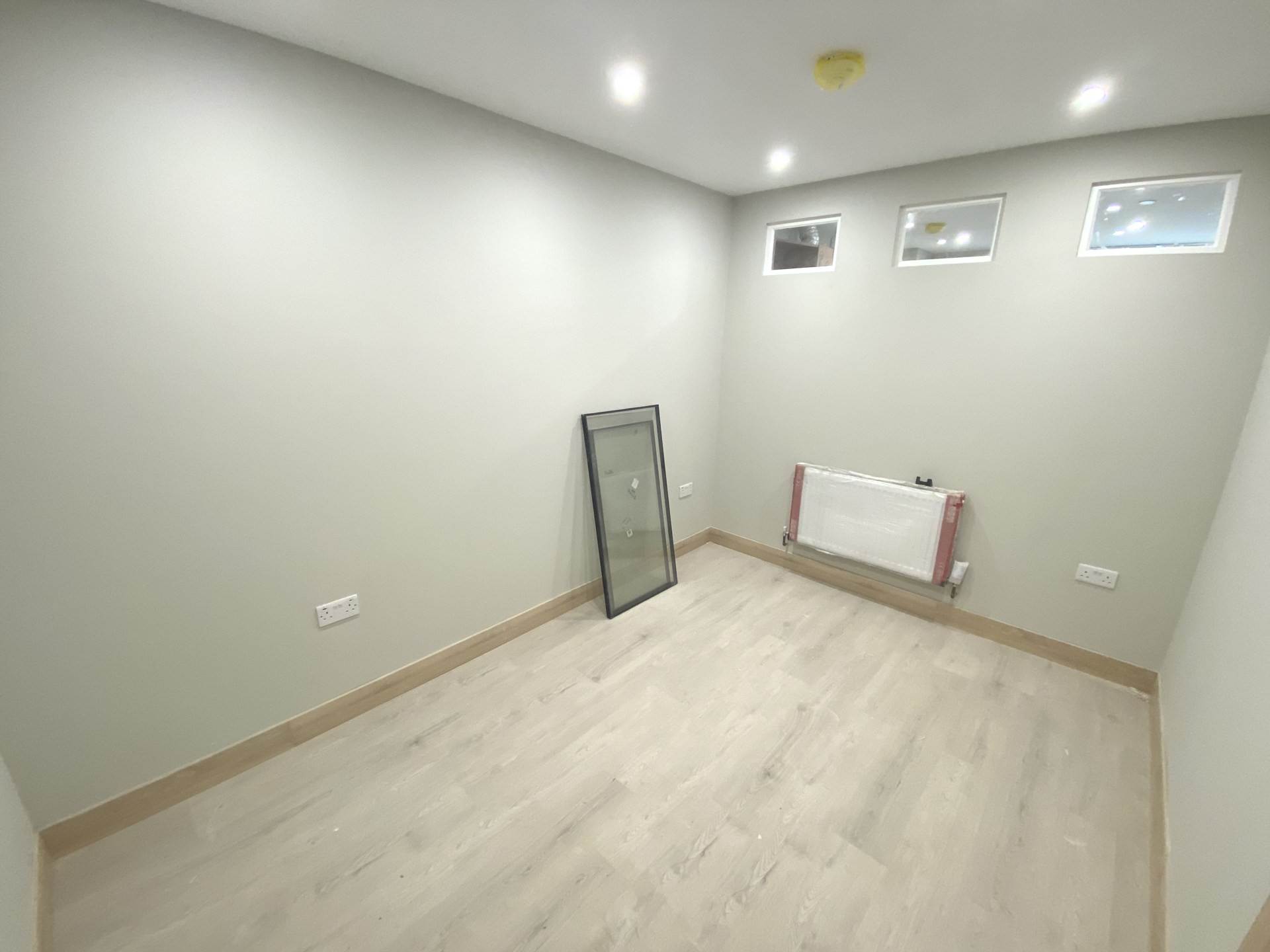 5 Churchill House, Stirling Way, Borehamwood photo 5