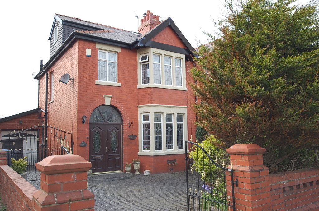 Free property report 66 Harrington Avenue, Blackpool, FY4 1QD Chimnie