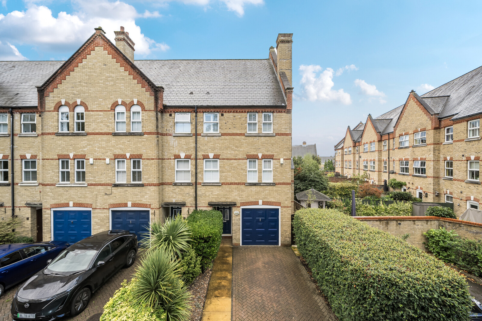 3-bed terraced on 6, Silistria Close, Woking, £595,000