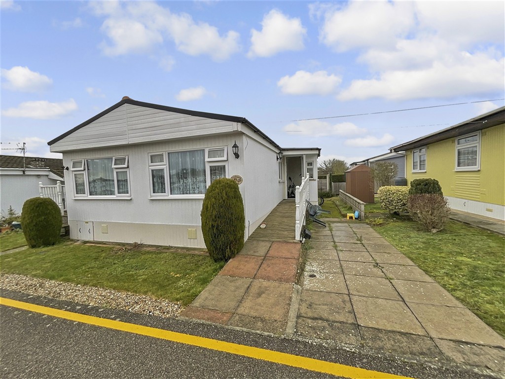Lower Dunton Road Dunton, Brentwood photo 2