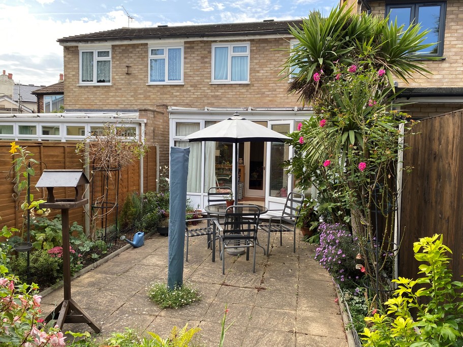 Photos of School Road, Ashford TW15 56422625 Zoopla