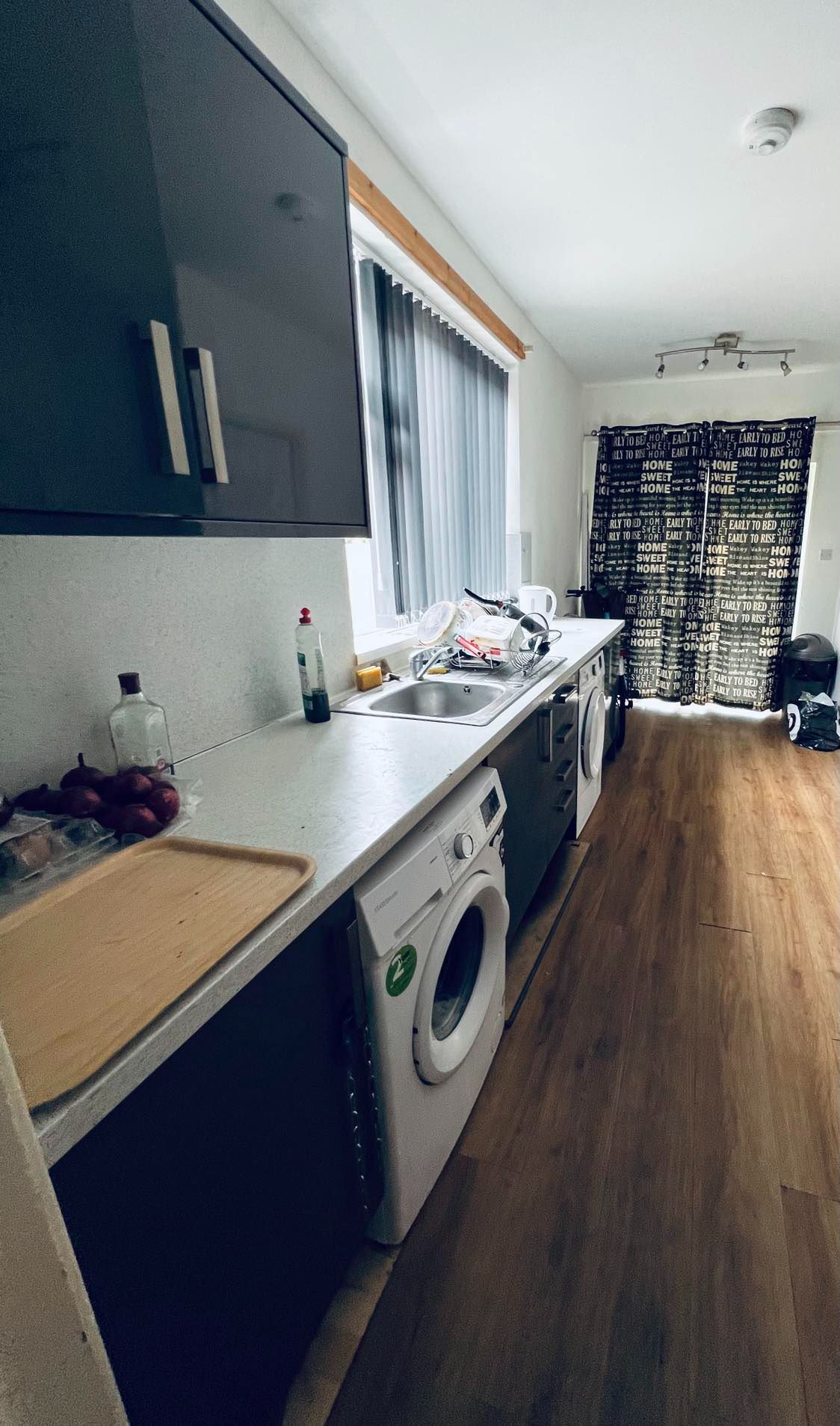 12 Heathcote Street, Hull photo 5