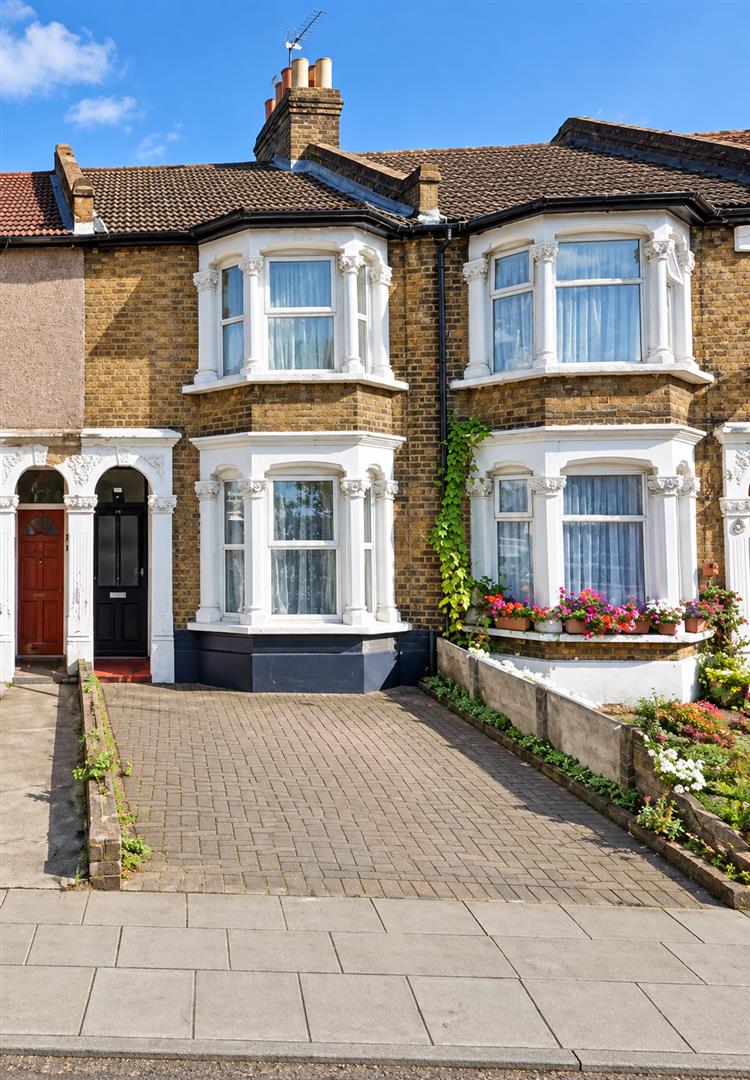 34, Nags Head Road, Enfield photo 2