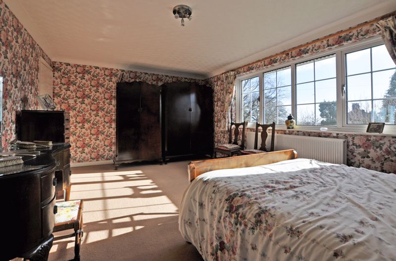 Photos of Beautiful Family House, Ridgeway, Newport NP20 61725786