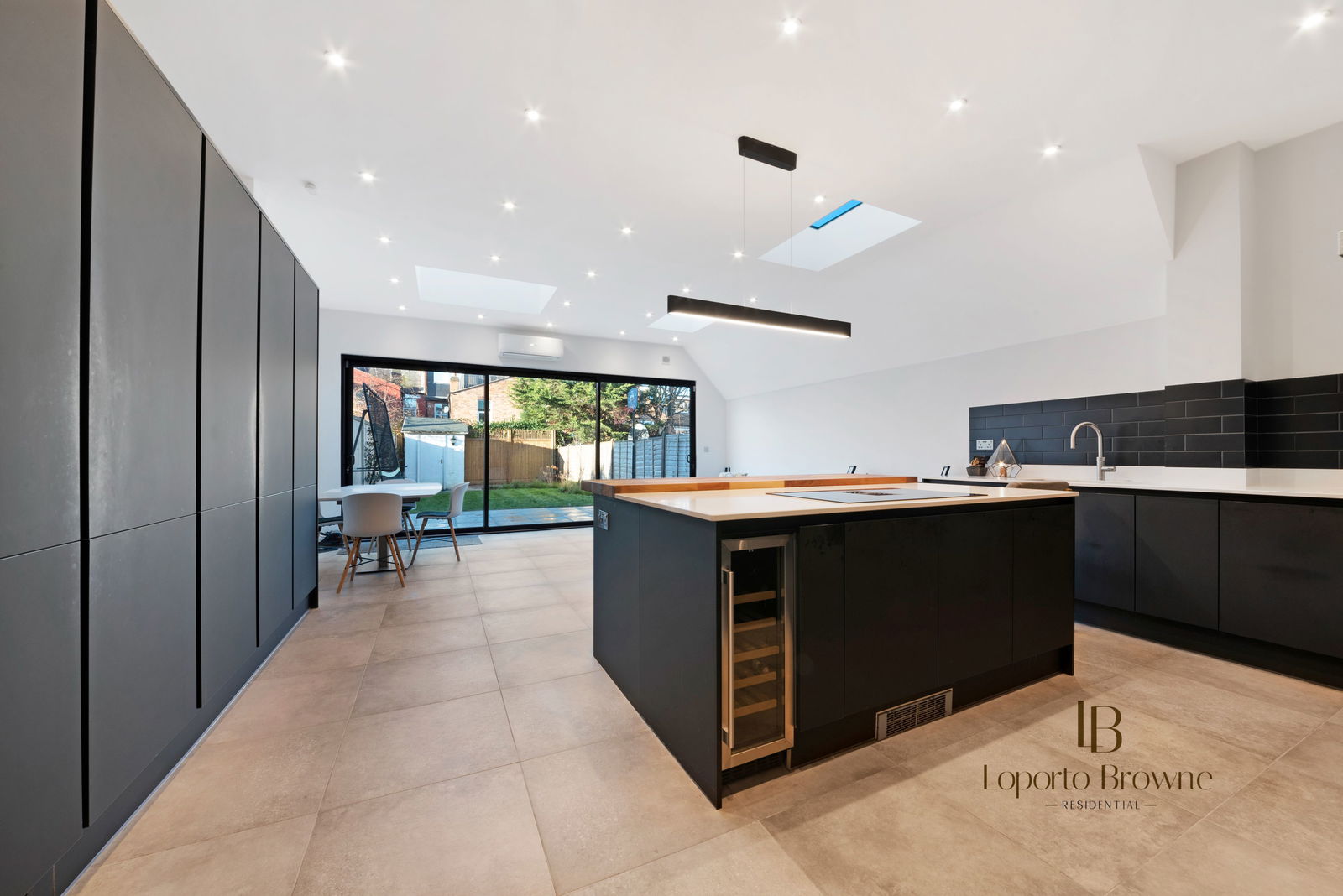 5 bedroom terraced house for sale 0