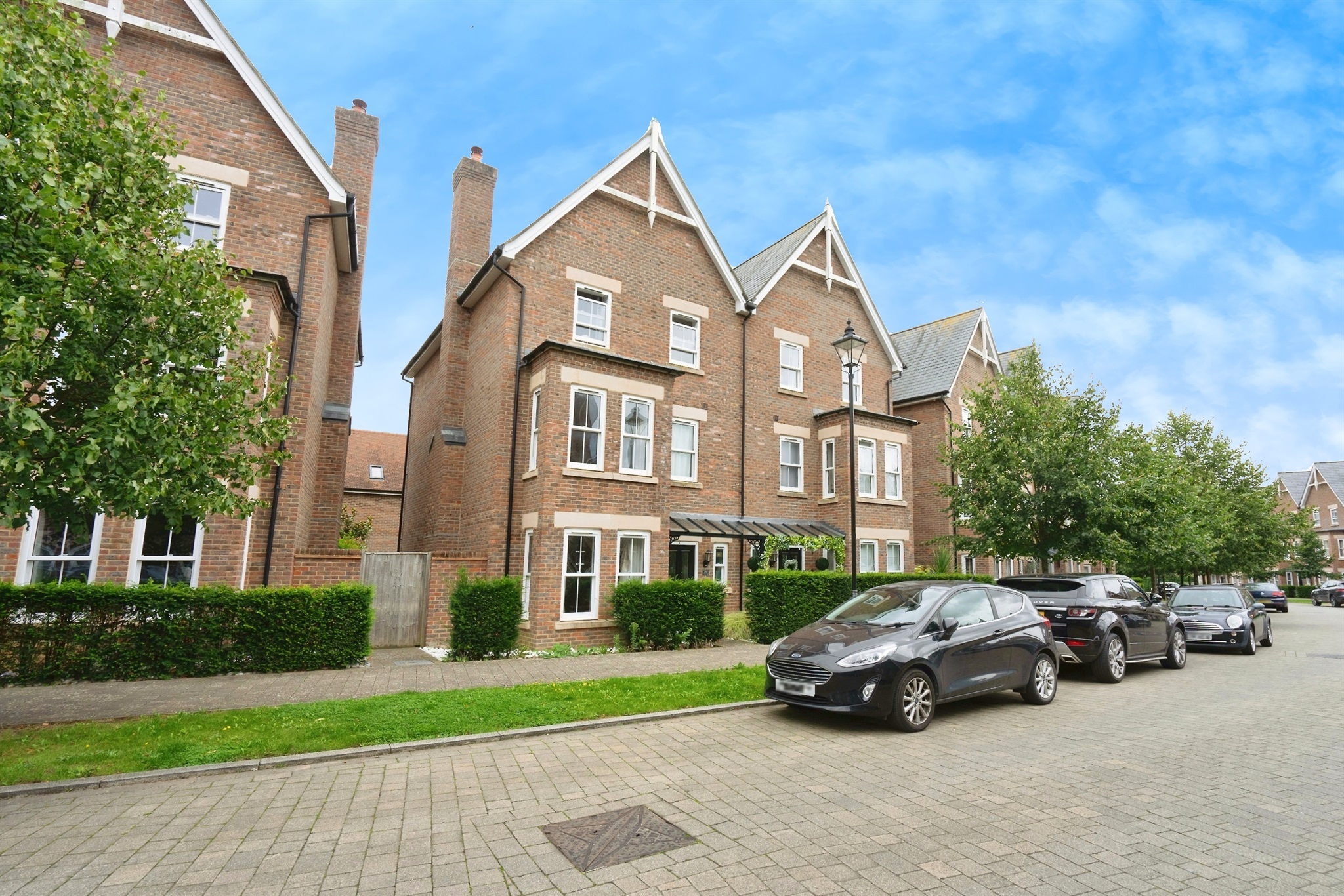 25, Wyvern Way, Burgess Hill photo 4