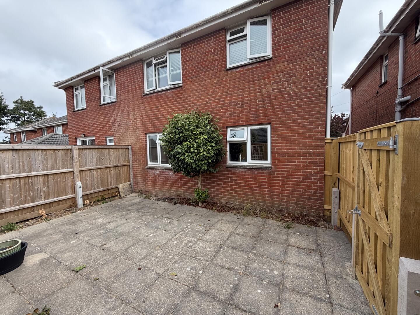 4 Victoria Court, Mount Pleasant Road, Newport photo 5