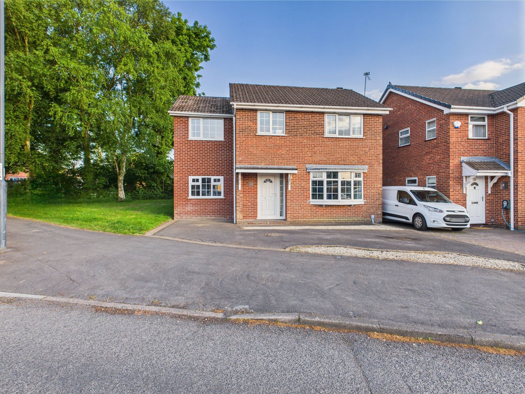 5-bed detached on 27 Ladybank Road, Derby, £355,000