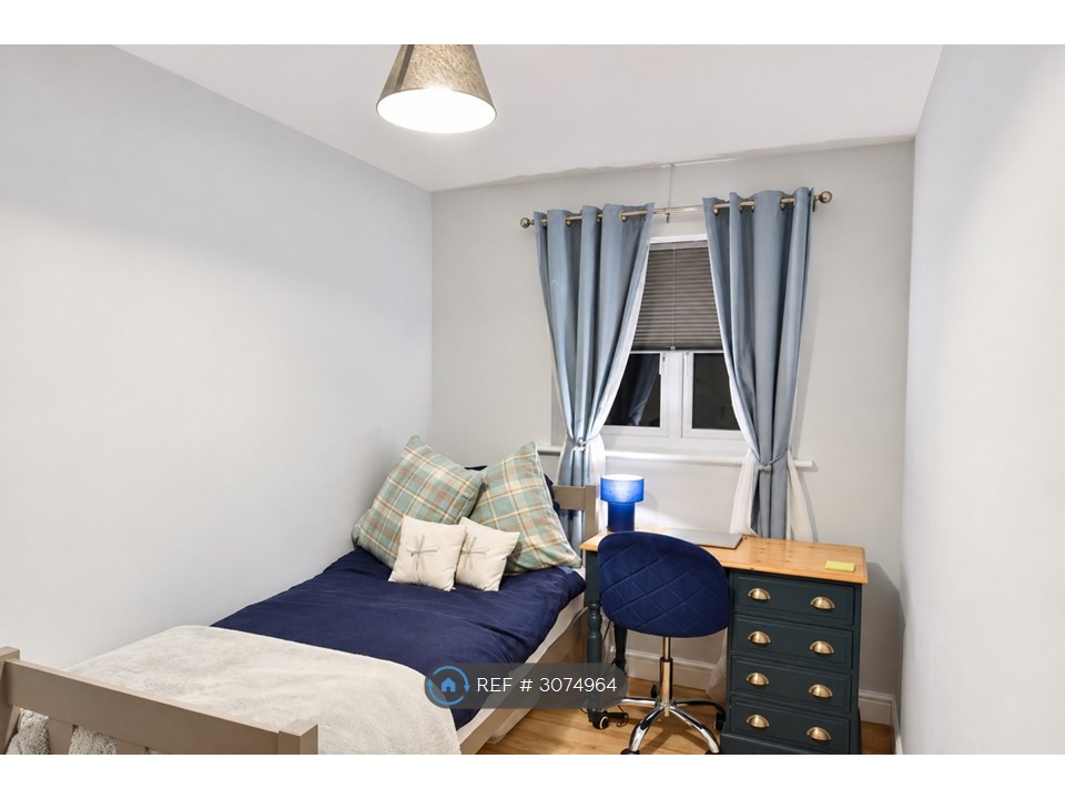Kensington Way, Polegate, East Sussex photo 5