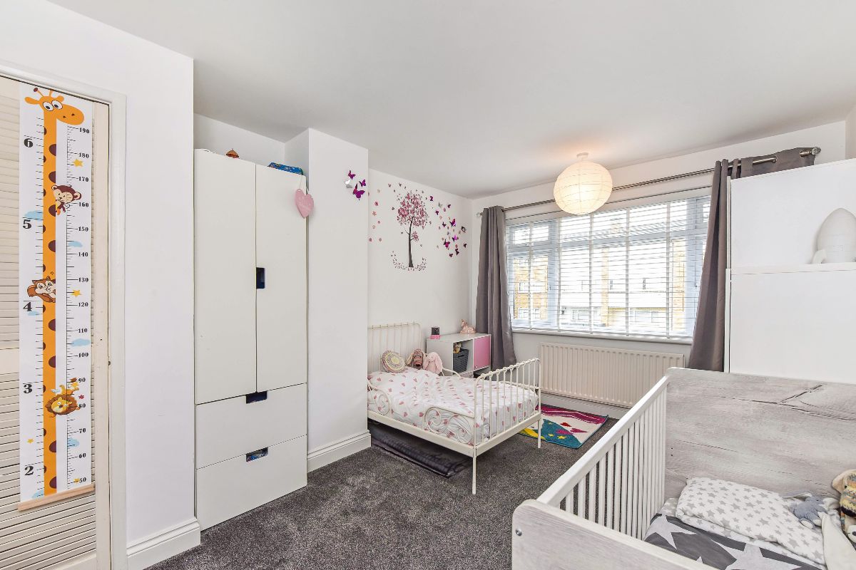 Photos of Tennyson Crescent, Waterlooville PO7 62808370 PrimeLocation