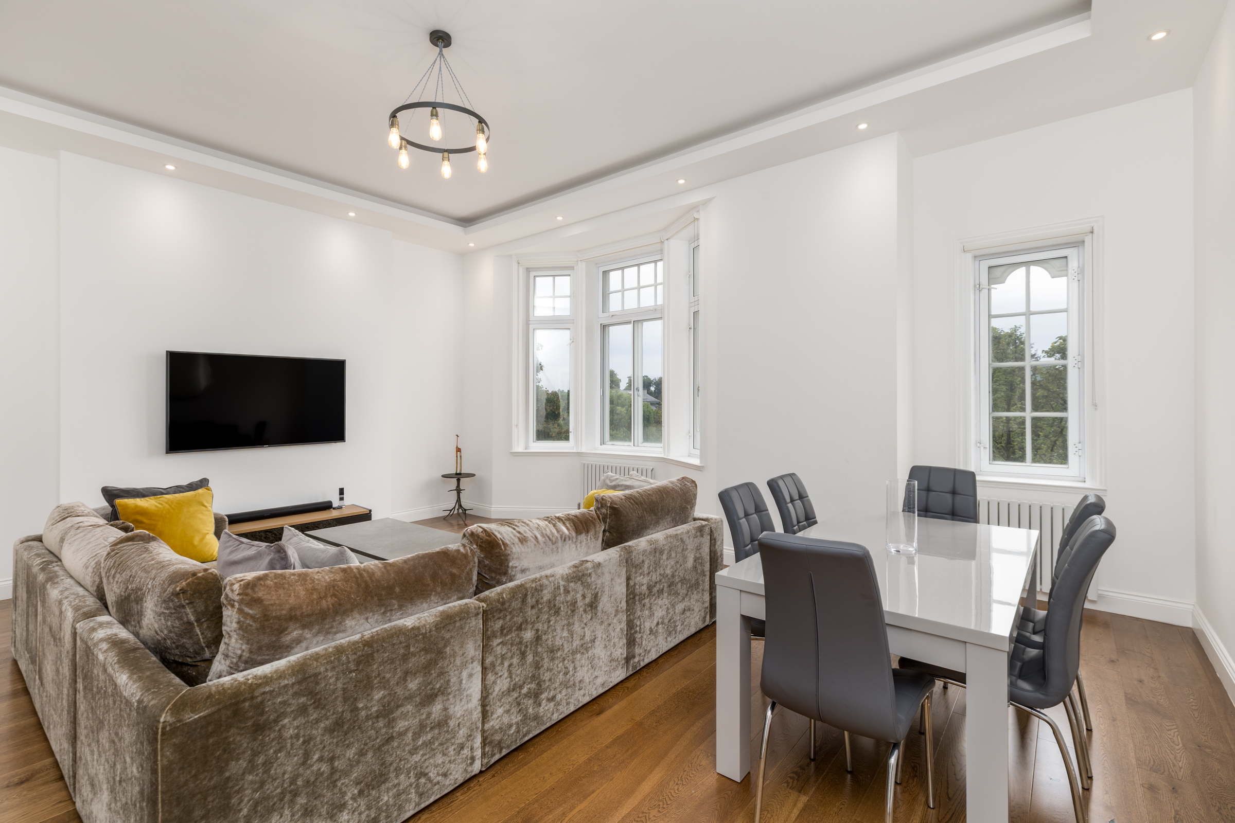 3 bedroom flat for sale 0