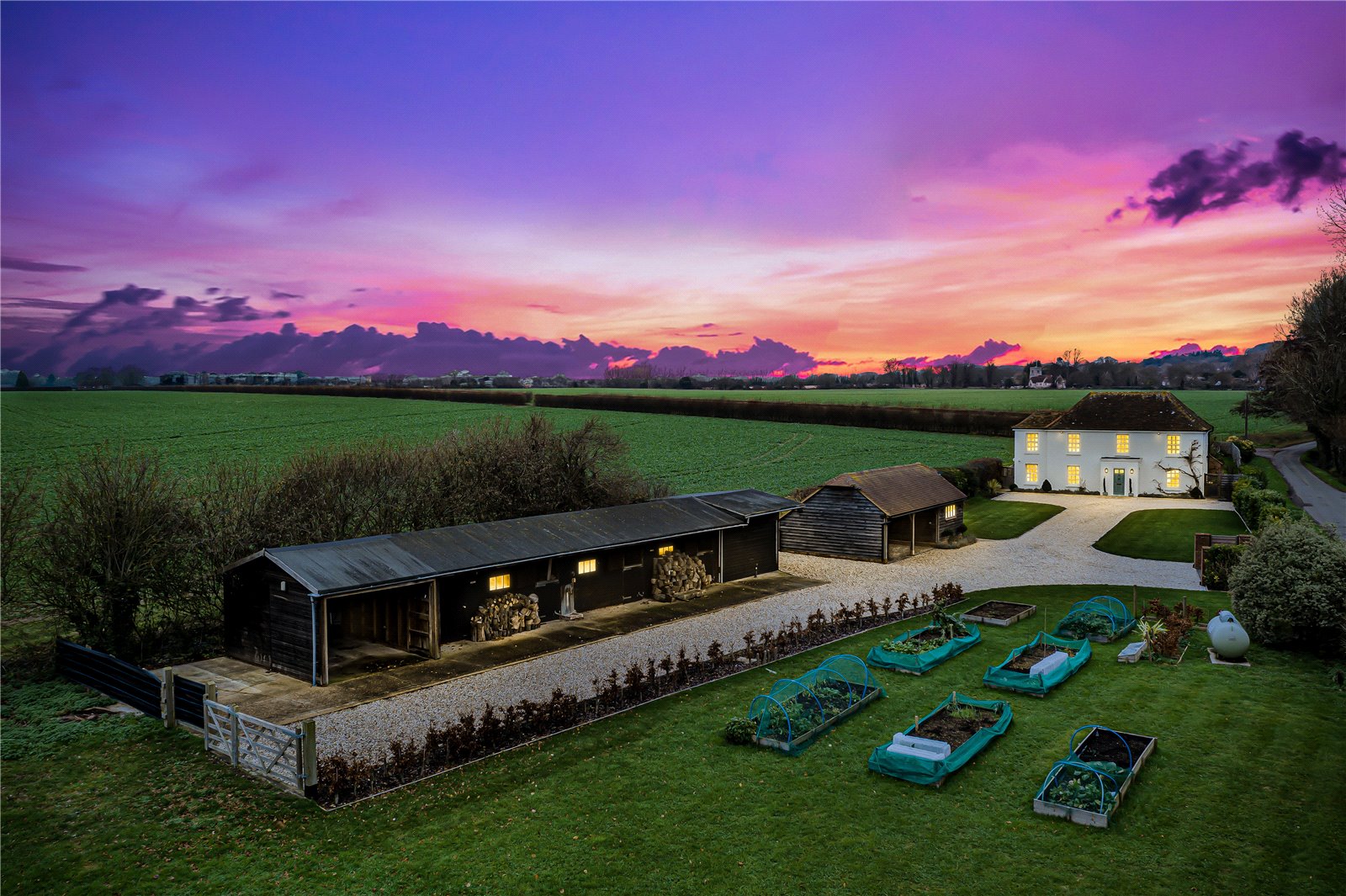 4 bedroom equestrian property for sale 0