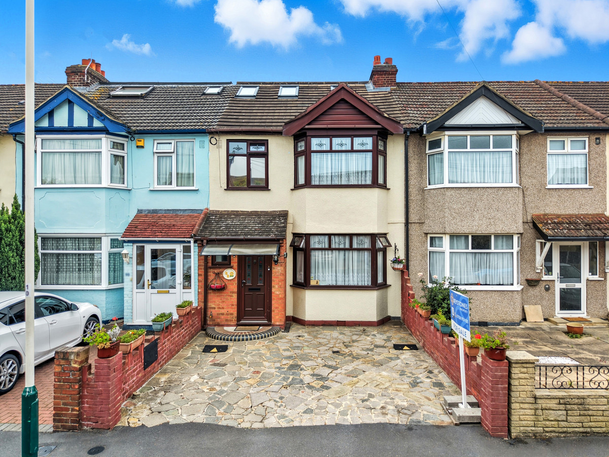 4-bed terraced on 88, Crowlands Avenue, Romford, £550,000