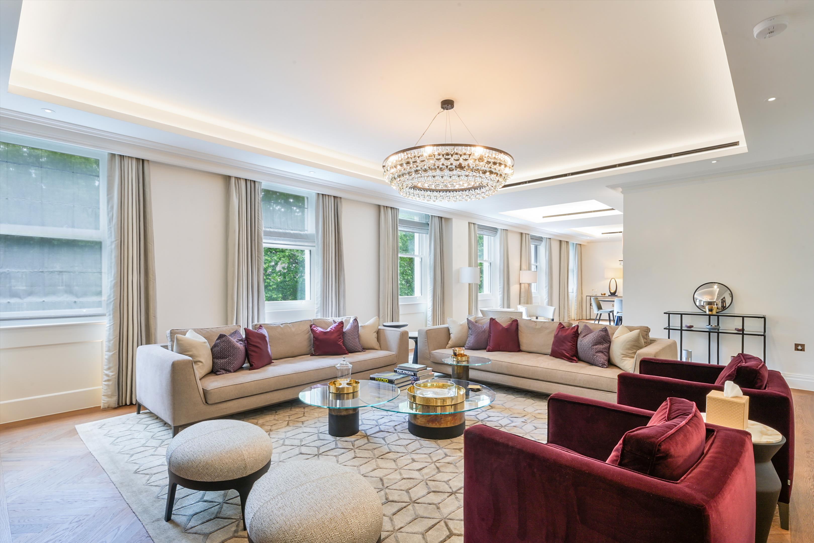3-bed flat on 18, Lowndes Square, London, £17,333/mo