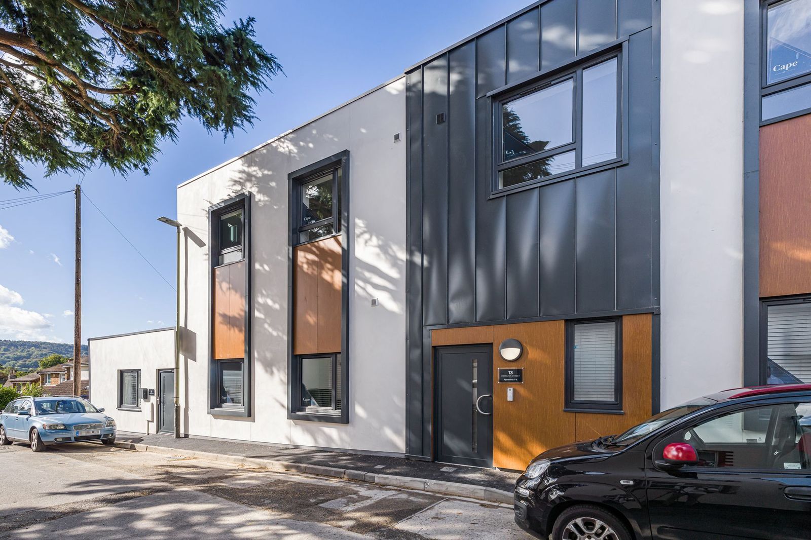 2 bed flat for sale