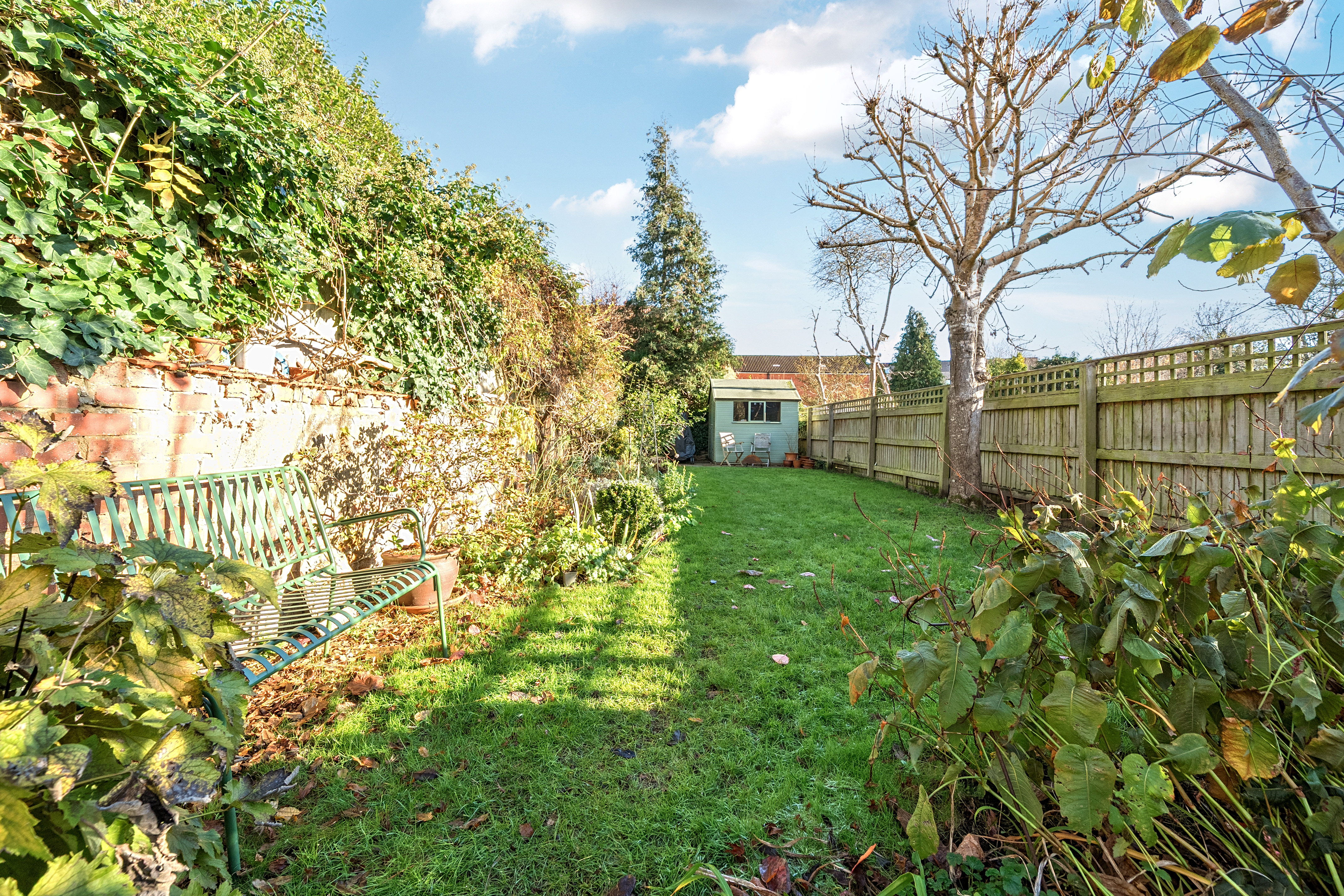 4 bedroom end terrace house for sale 0