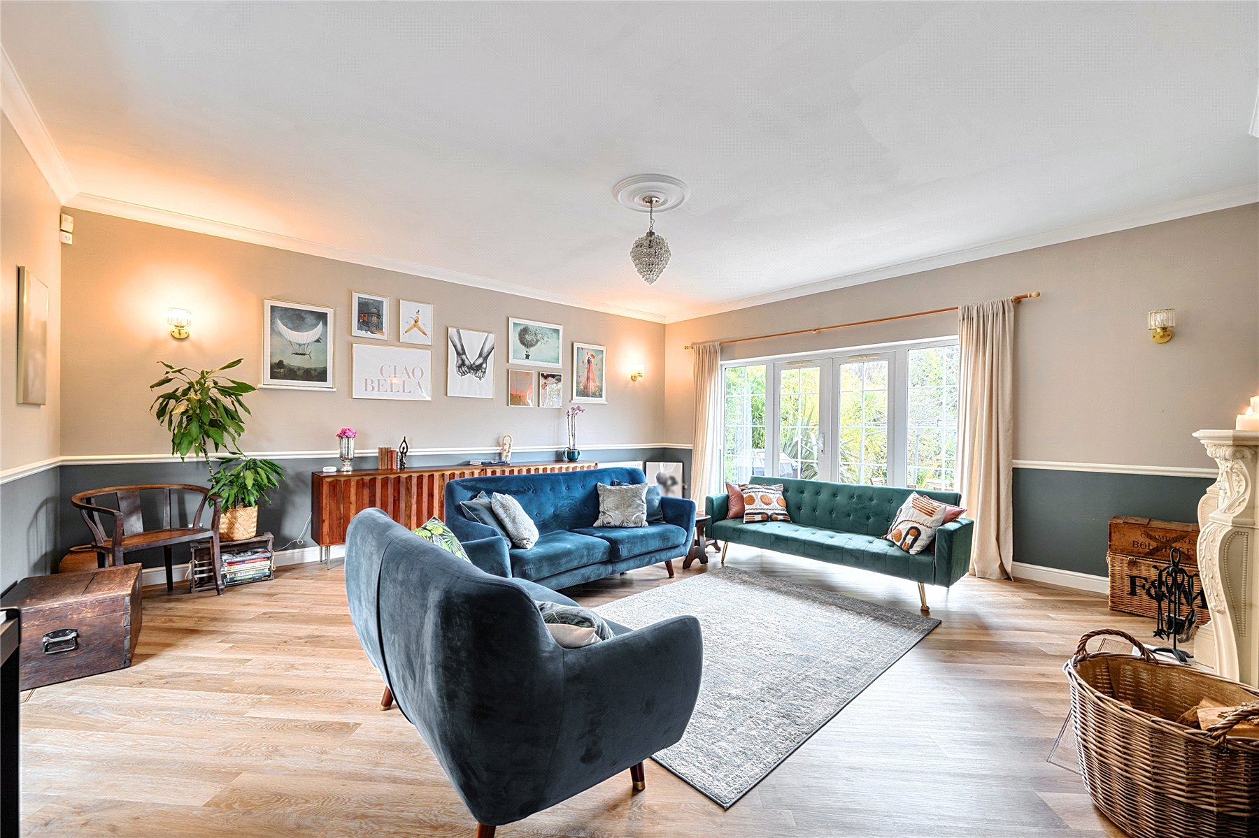 5 bedroom detached house for sale 0