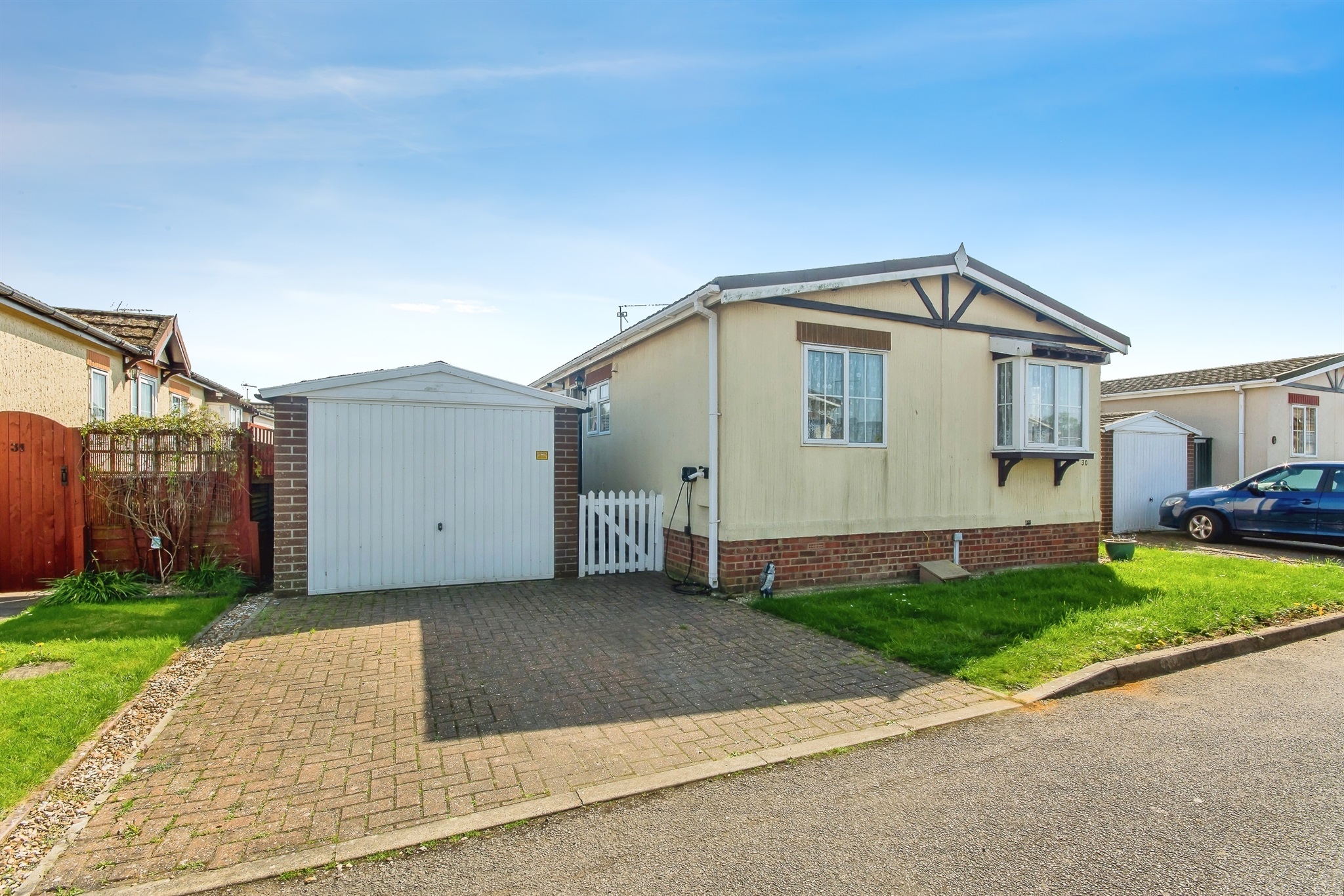 2-bed caravan on 30, Osborne Park, Osborne Road, Wisbech, £120,000