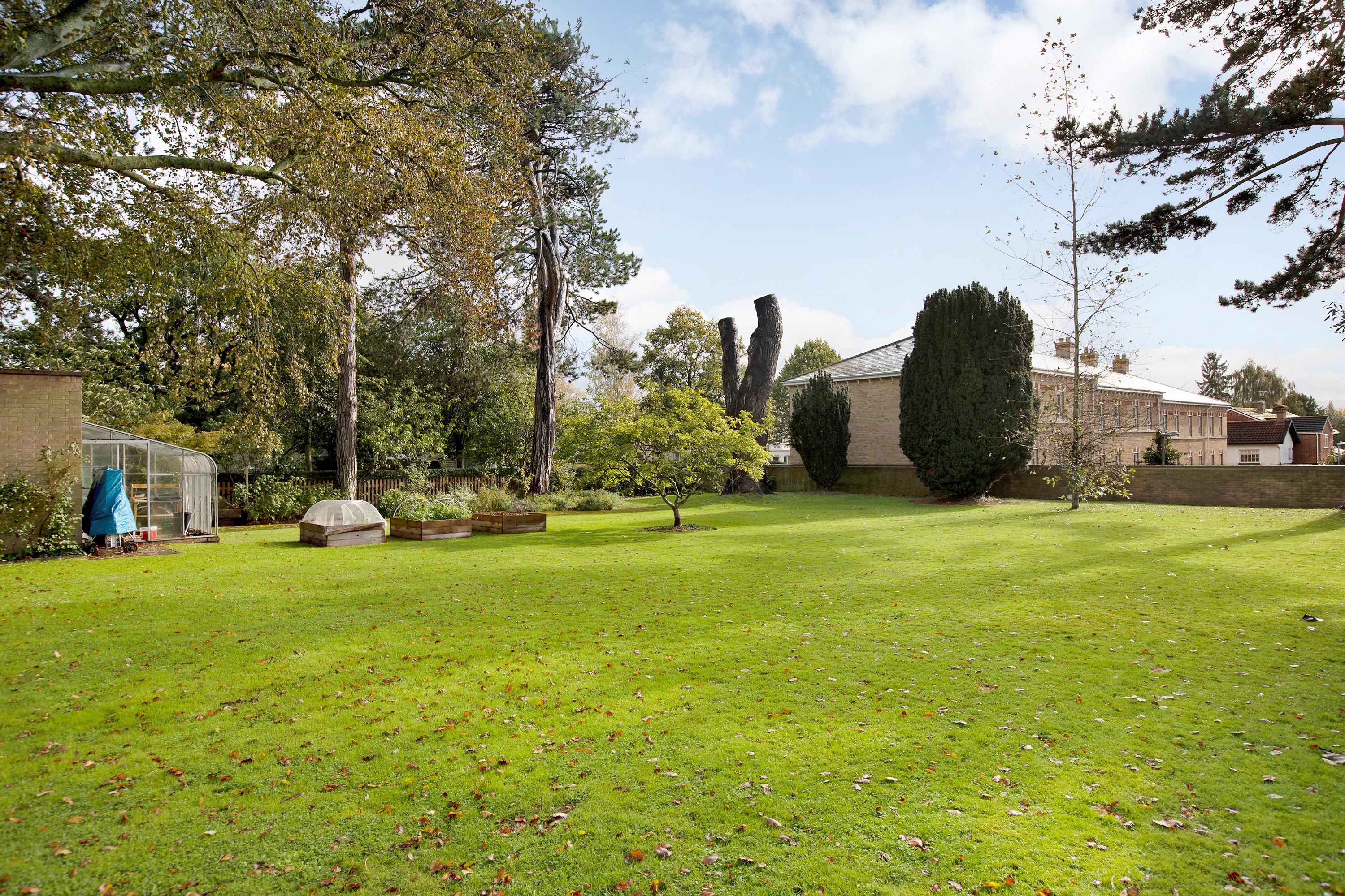 Photos of Elm Grove, Taunton TA1 66696624 PrimeLocation