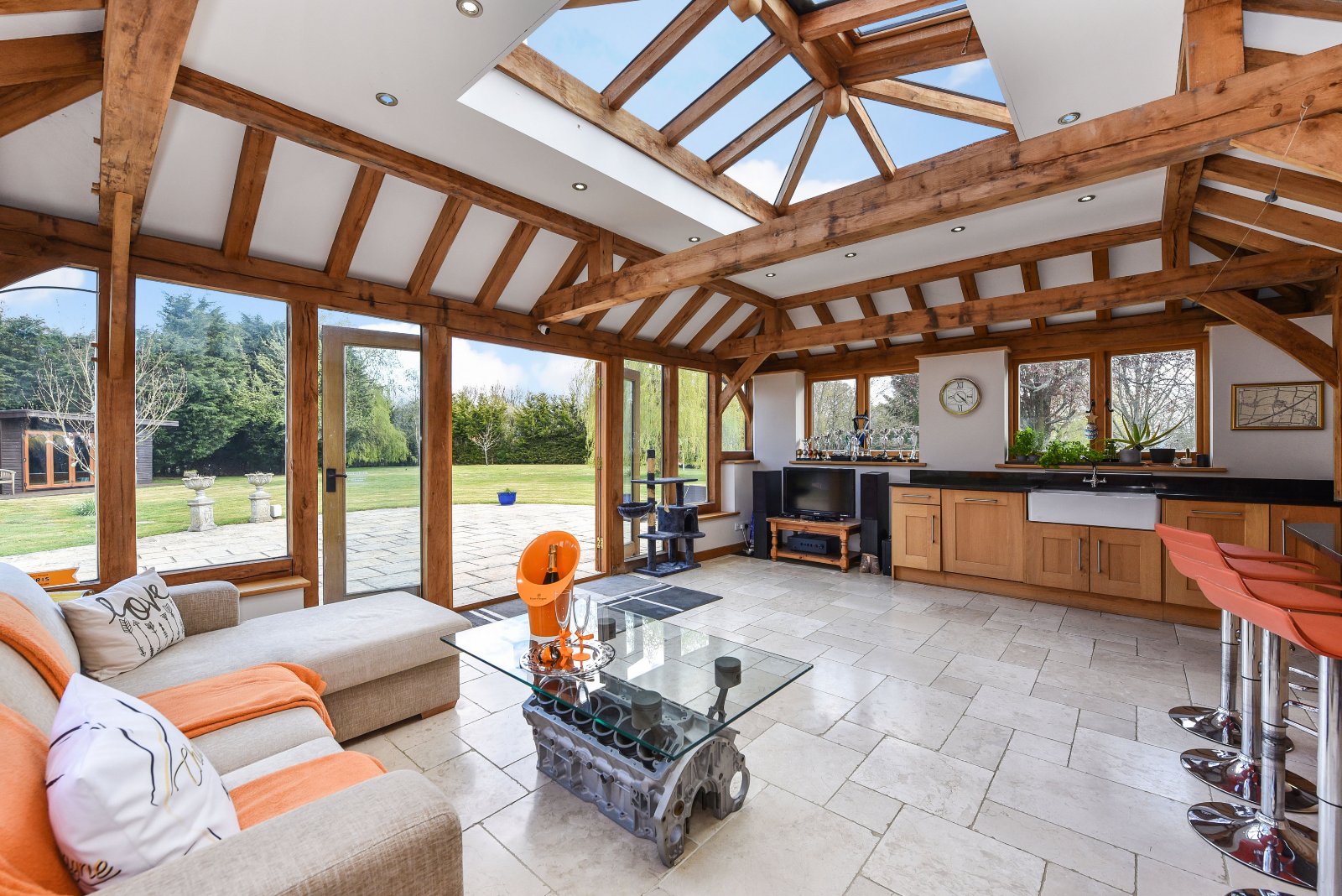 4 bedroom detached house for sale 0