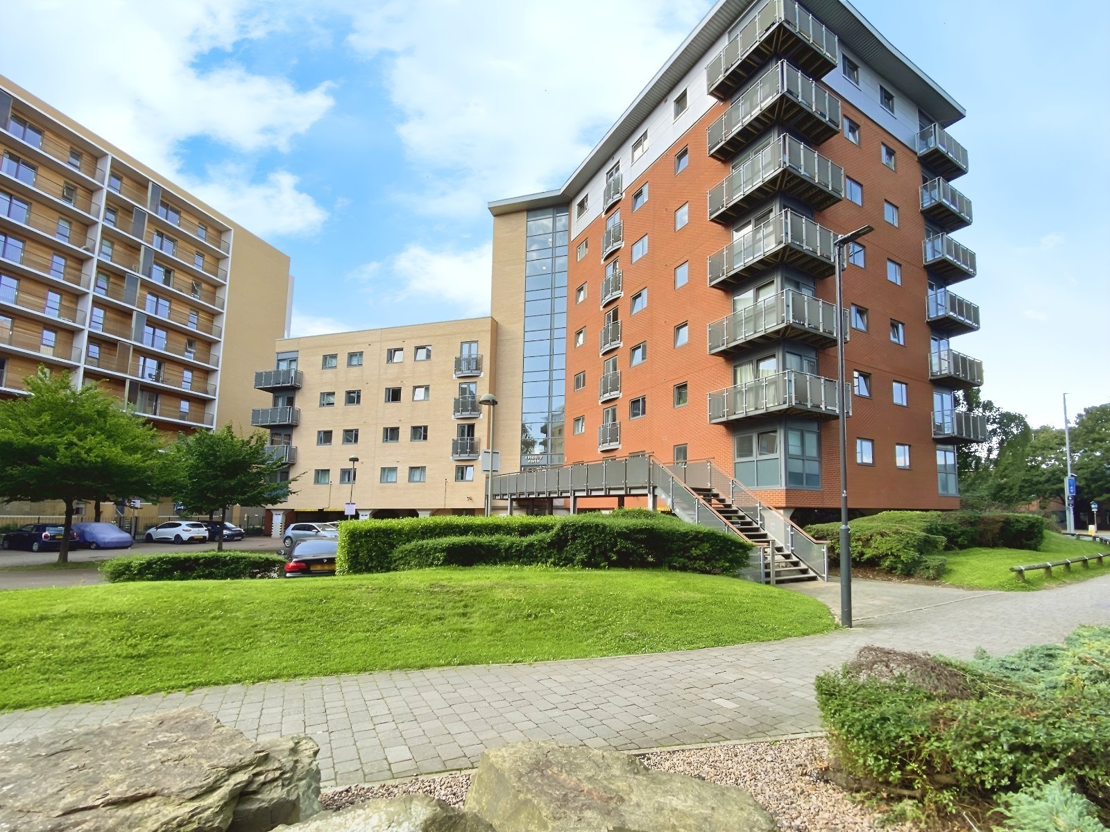 Flat 8 Velocity West,, 5 City Walk, Leeds photo 4