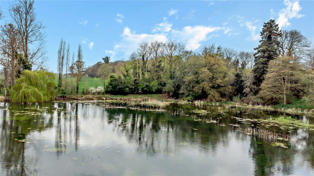 Photos of Clarkes Way, Welton, Northamptonshire NN11 60345797