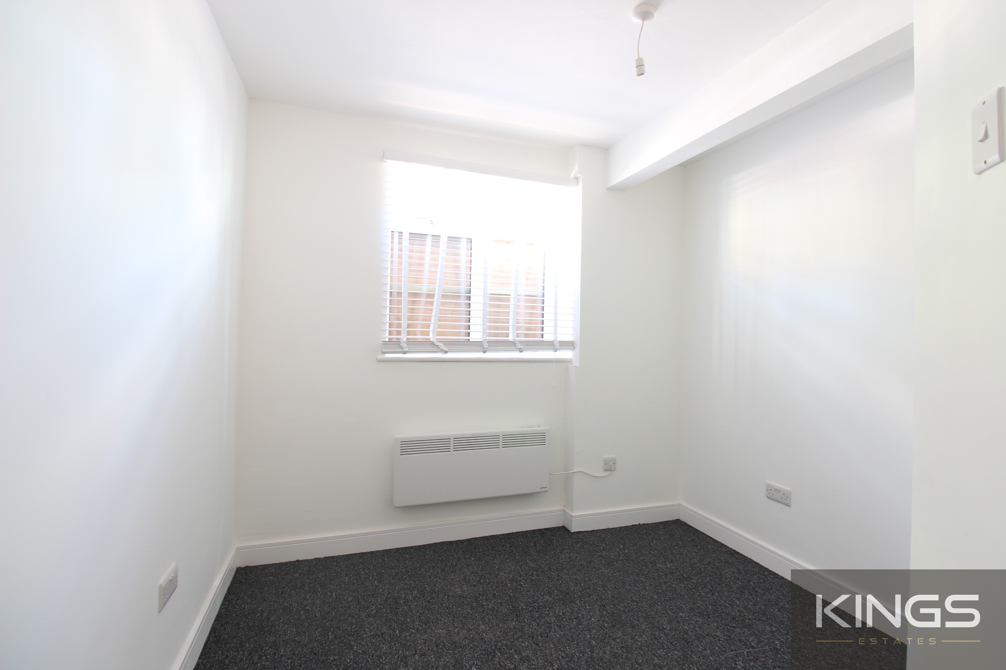 Flat 6, 6, Jonas Nicholas Square, Southampton photo 4