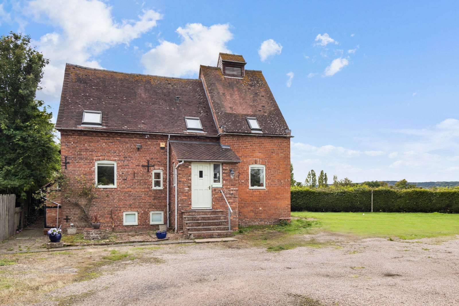 Old Hop Kiln, Sherridge Road, Malvern photo 2