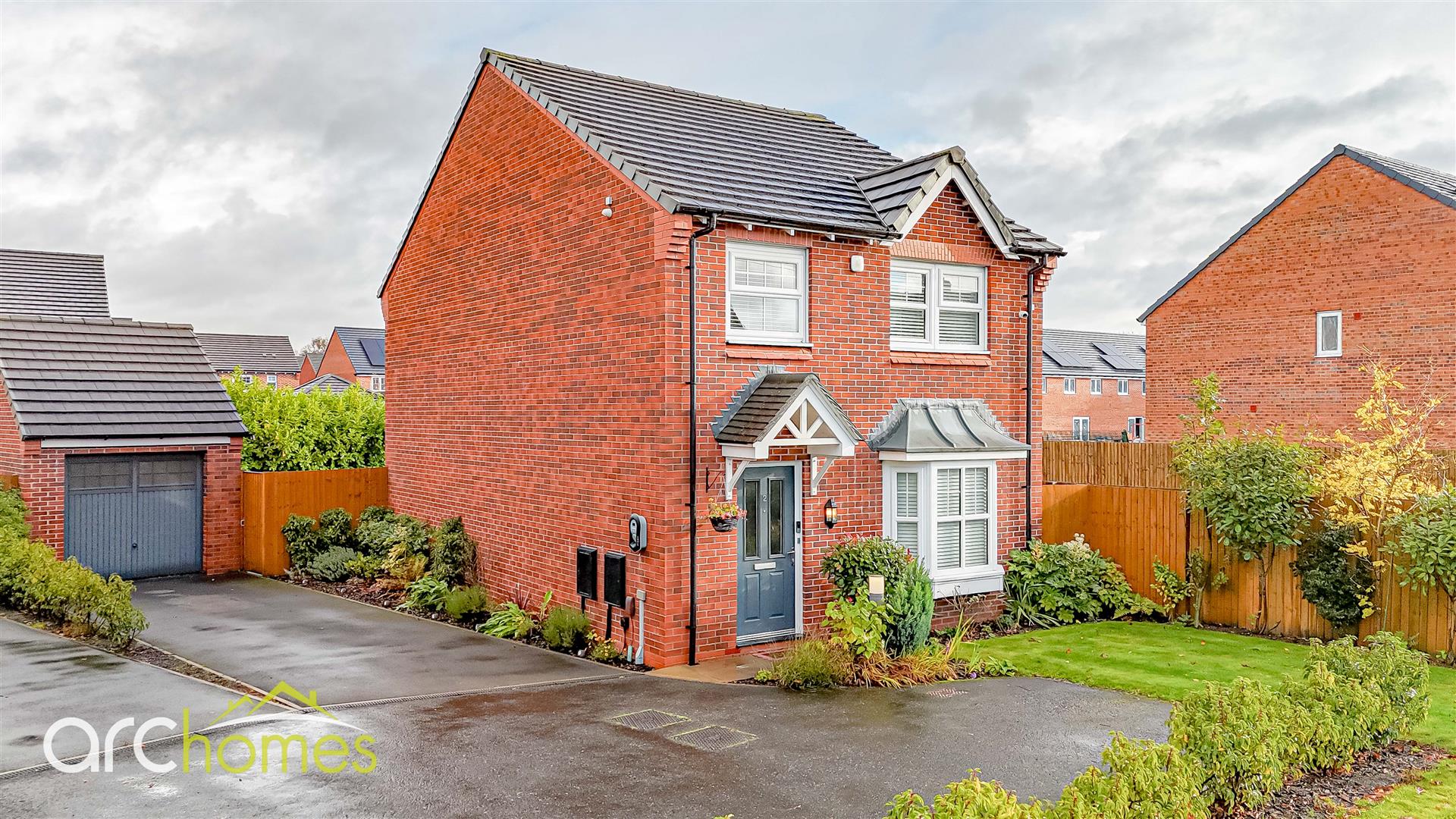 4-bed detached on 2, Bakersfield, Wigan, £300,000